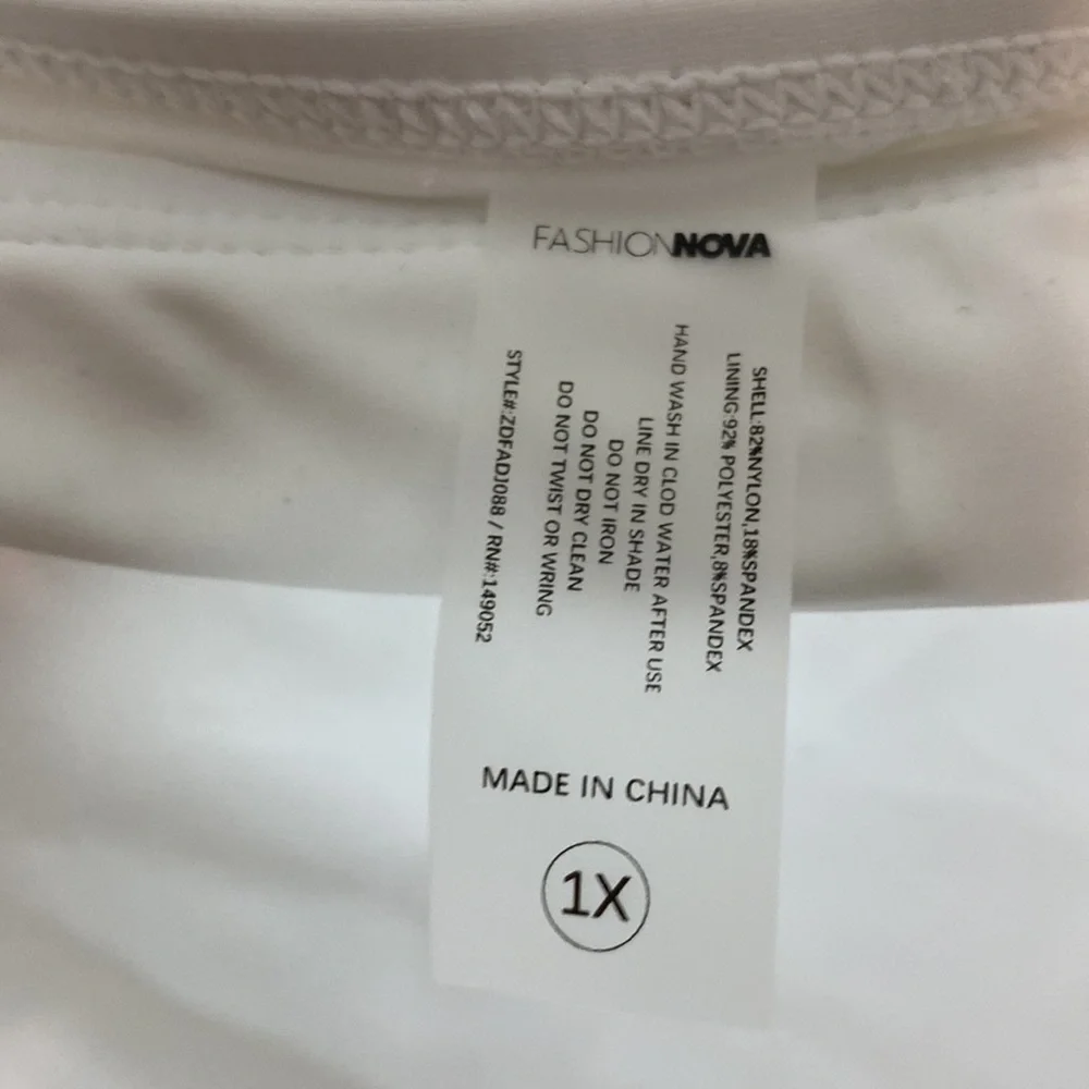 NWT Maui Lace Up Side Bikini Bottom White Plus Size 1X Fashion Nova - Picture 6 of 7